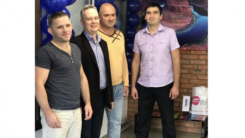 Заказать окна рехау в Киеве